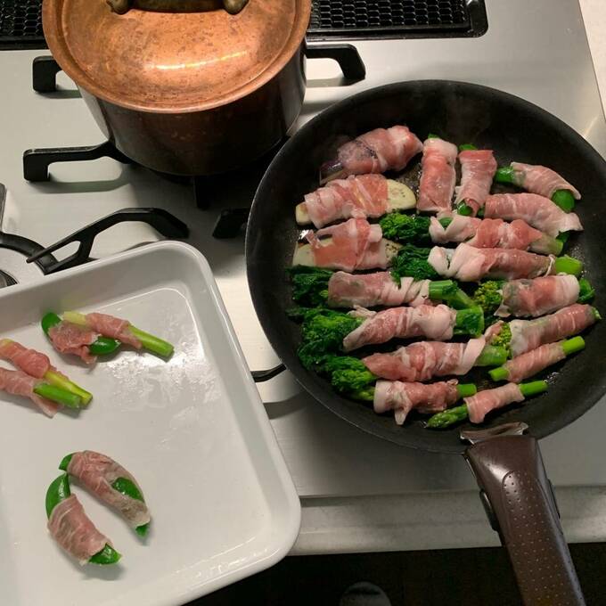 今の季節なら、スナップえんどうや菜の花、アスパラなど