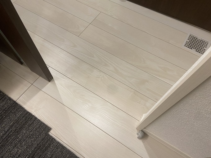 つり戸の下の部分