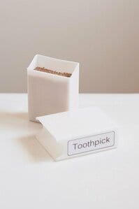 楊枝は省スペースなシガレットケースに