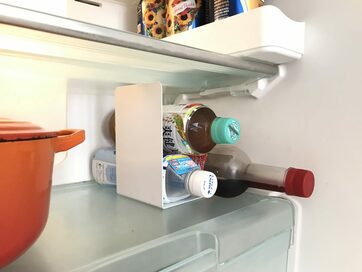 冷蔵庫にブックエンドが意外と便利！食品が取り出しやすくなる7つのルール