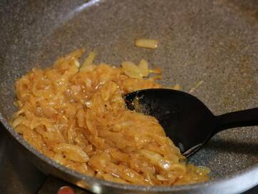 あめ色タマネギが15分で！失敗なくつくる方法