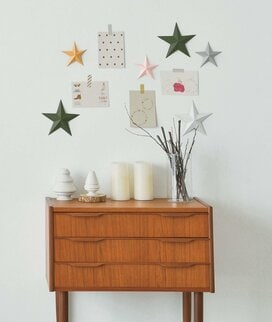 画用紙でここまでおしゃれにできる！クリスマスでおなじみのあの星「バーンスター」