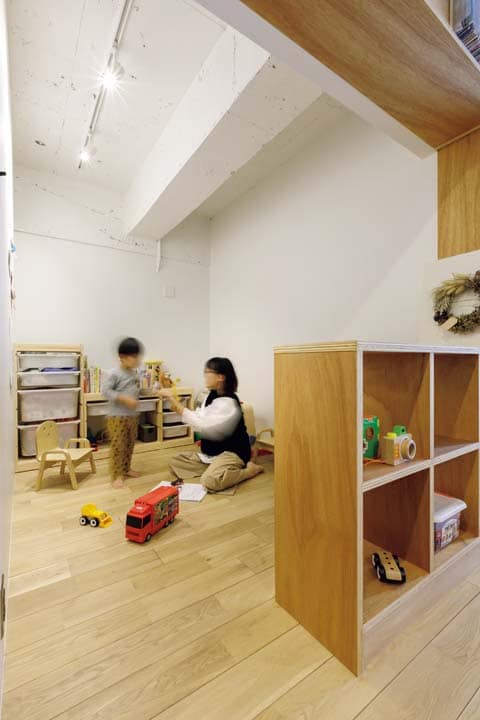 仕切りのないオープンなキッズルーム