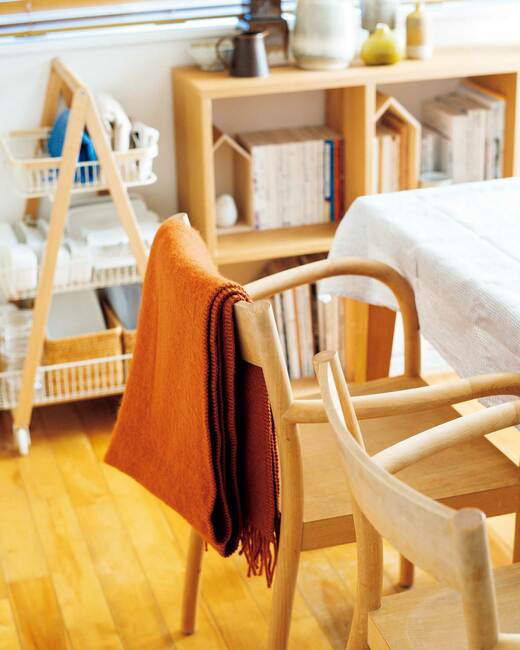 ブランケットをかけた椅子