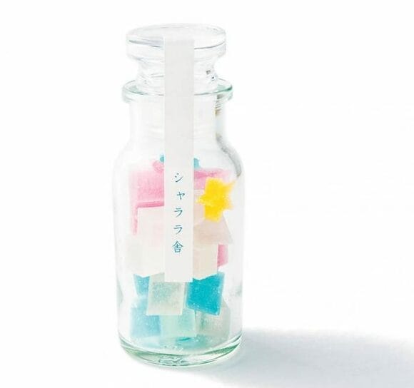 ビンにはいったカラフル砂糖菓子