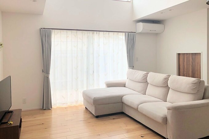 ソファがあるころのリビングの様子