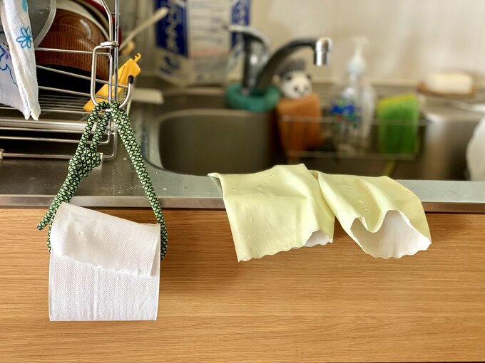 キッチンに置いたトイレットペーパー