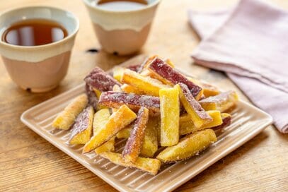 秋の最高のおやつ「サツマイモスティック」レシピ。外はカリッ、中はしっとり