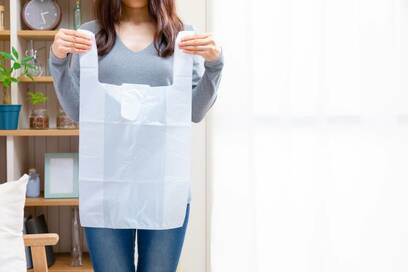 災害時に使える意外なもの。ビニール袋はバケツや手袋としても活躍