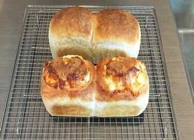 ＜幸栄のゆらゆらと、つらつらと。日々のささやかな幸せをパンと一緒に。＞パウンド型で焼ける食パンの本