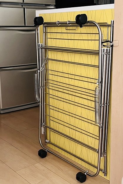 物干しスタンド折り畳んだ状態