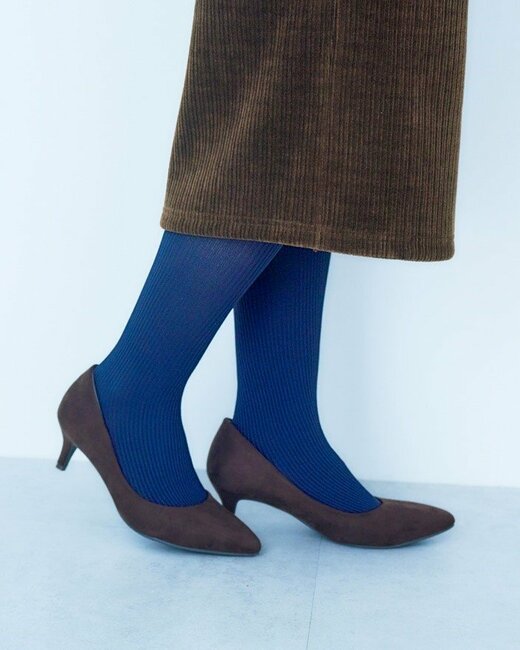 ブーツにパンプスを合わせた足元