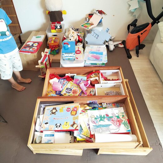 片づける前のオモチャ箱