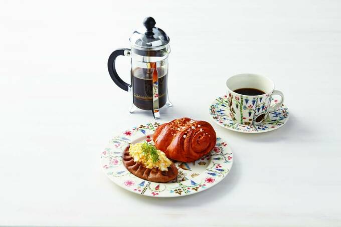 コーヒー・カレリアパイ・シナモンロール