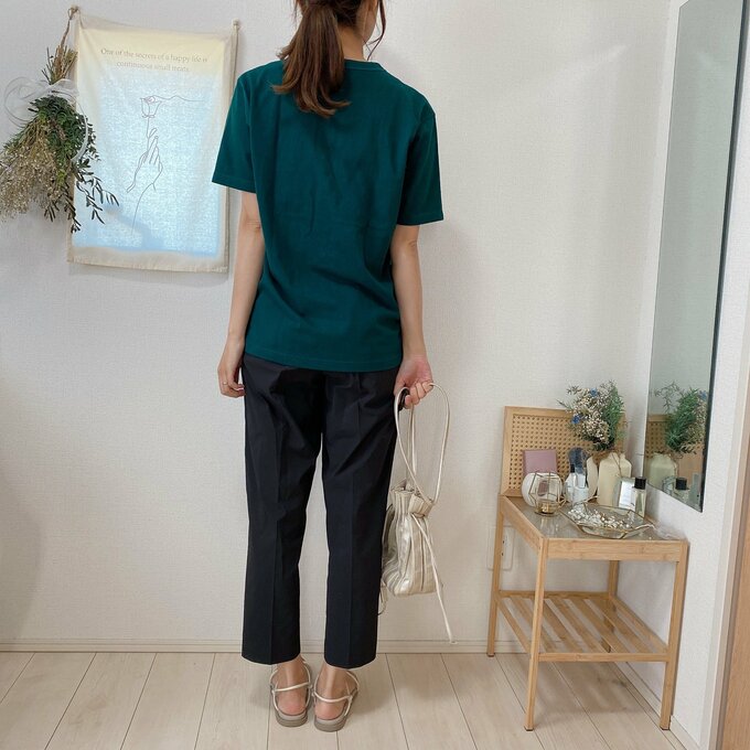 細身シルエット