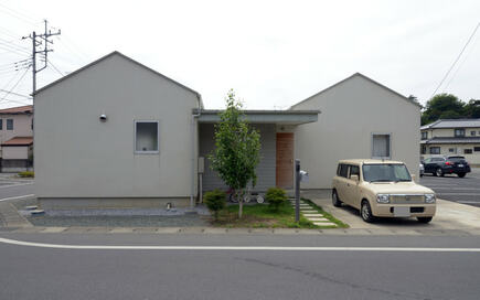 【注文住宅事例】塀、ありません。フィン・ユールの自邸のようなモダンな平屋