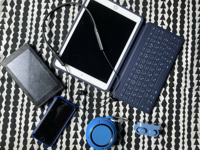 スマホやタブレットなどの電子機器