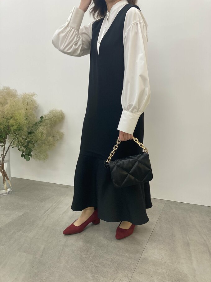 GU「マーメイドジャンパードレス」でオフィスコーデ