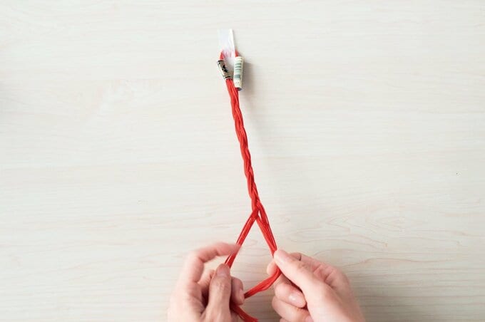 1本ずつ糸を引き抜いて使います