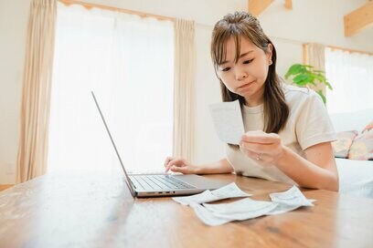 子どもが中学生になると出費がアップ。公立中学校では年間53万円だけど私立は？