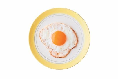 目玉焼きはカリカリ派？蒸し焼き派？おいしく仕上げる焼き方のコツ