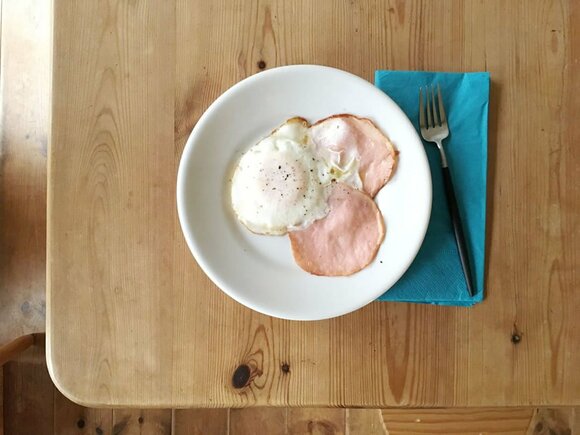 ハムエッグも特別感がでてきます