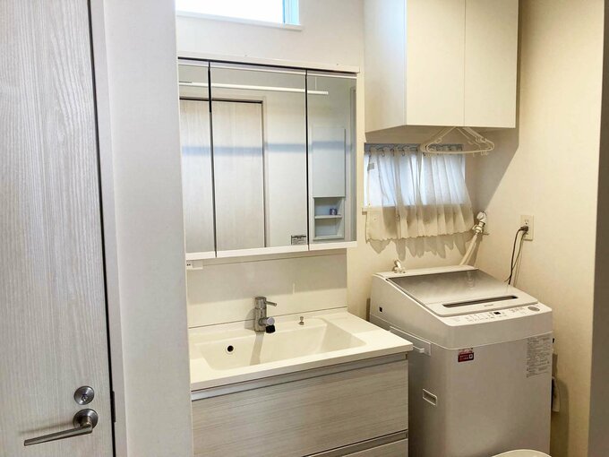 洗面台と洗濯機