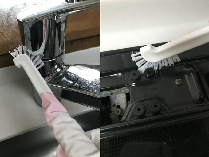 水栓まわりなどをブラシで掃除