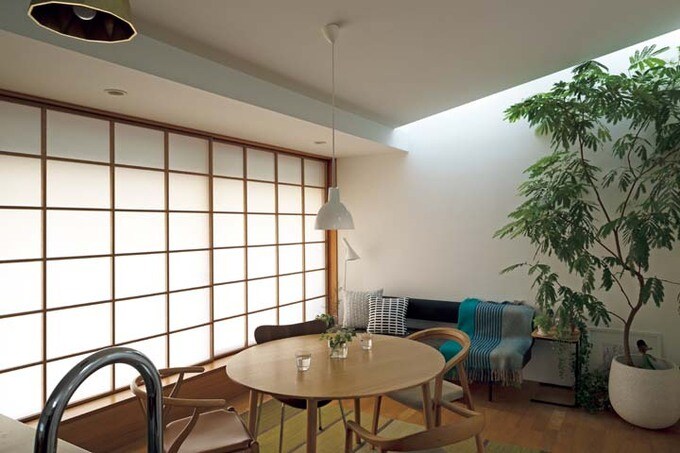 オーダー品のダイニングテーブル