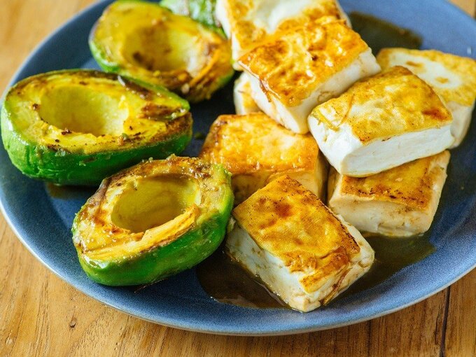 アボカドと豆腐のジュワッと焼き