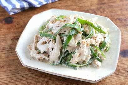 鶏ササミとピーマンのゴマポンあえ。レンジだけで簡単な夏の副菜