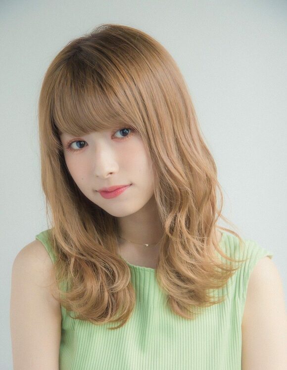 キュートな印象のロングヘア