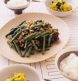 インゲンとひき肉のさっぱり炒め