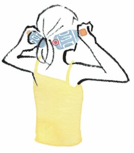 「風池」のツボにペットボトルの底面のきわを当て、アチッと思ったら離すのを数回。