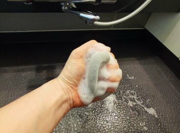 ニトリの「毎日とりかえスポンジ」にお風呂用が登場。 “洗剤つき”が衛生的でラクちん