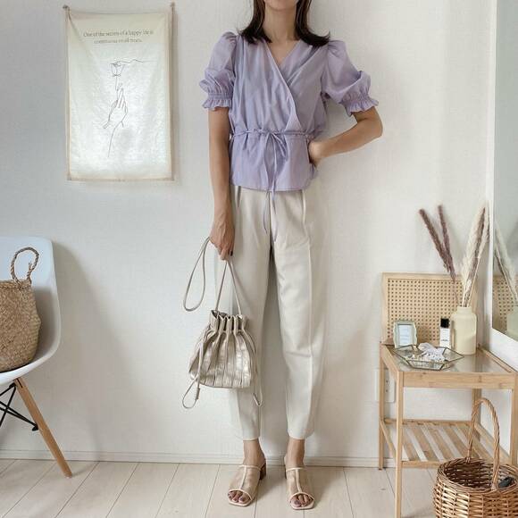 カシュクールブラウスと合わせたコーデ