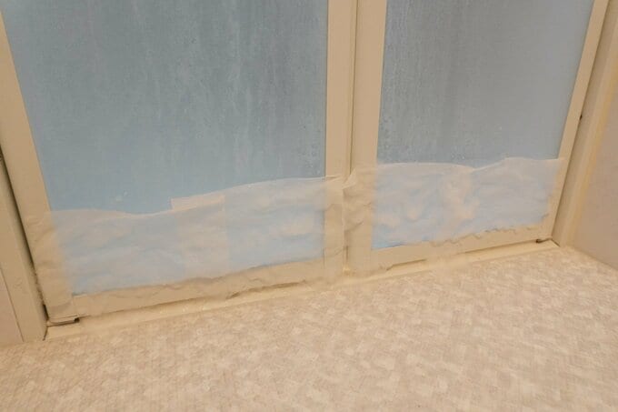 浴室のドア掃除