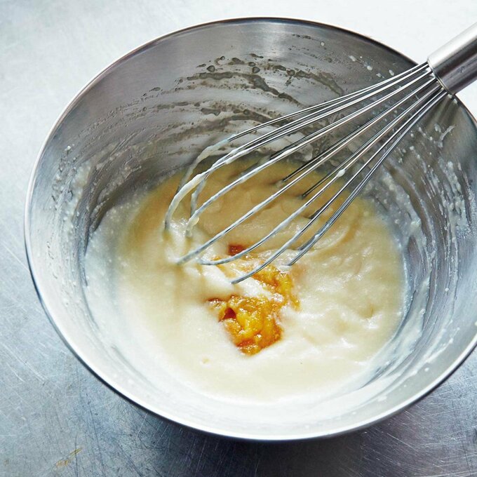 豆腐をかき混ぜる