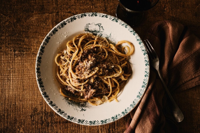 赤ワインたっぷりボロネーゼパスタ