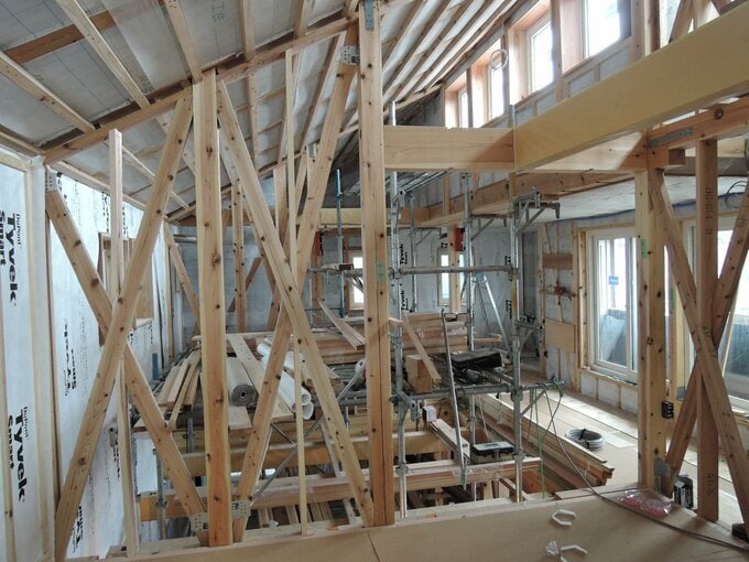 セルローズファイバーは施工費が高め