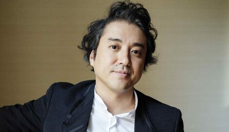 ムロツヨシさんが赤ちゃんに!?「『親になってみたい』という気持ちがちょっとだけわきました」