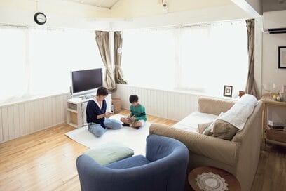 テーブルを置くのをやめた！少ないものですっきり暮らす