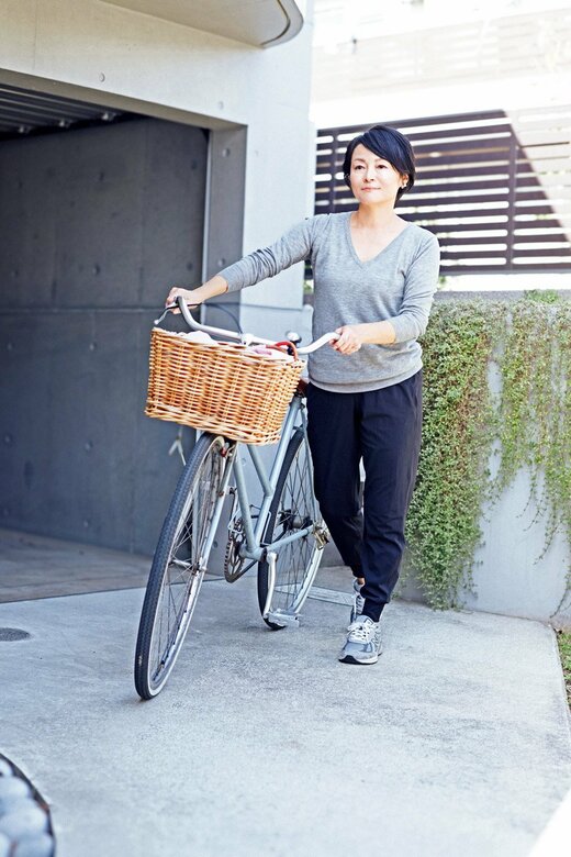 自転車に乗る人