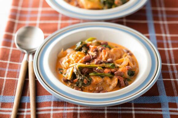 あずきと鶏肉のトマトクリーム煮