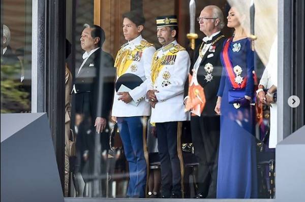 即位礼正殿の儀に参列したマティーン王子