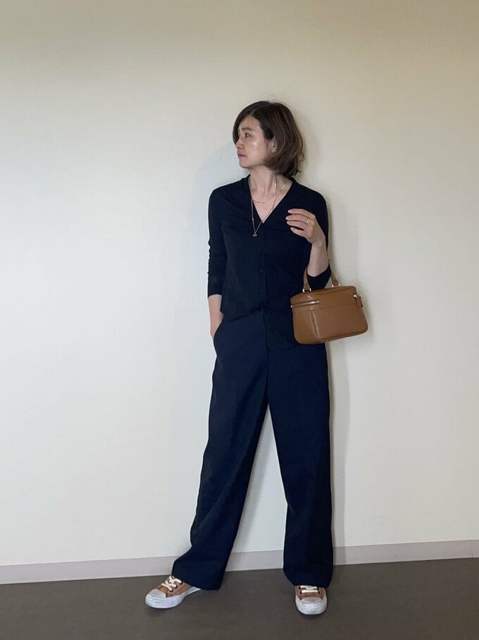 ネイビーワントーンコーデ