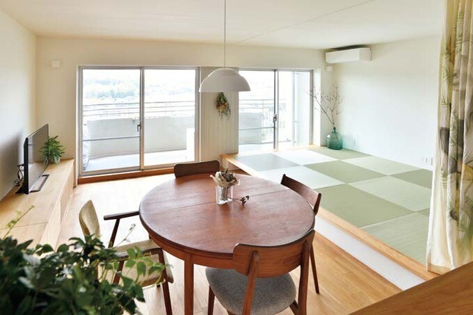 カーテンで仕切れる、LDに隣接した和室