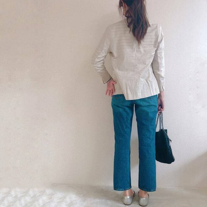 羽織るだけできちんと感がでます