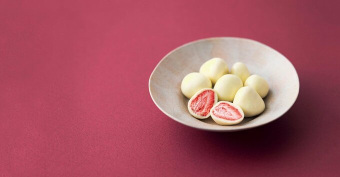 無印良品　不揃い　ホワイトチョコがけいちご