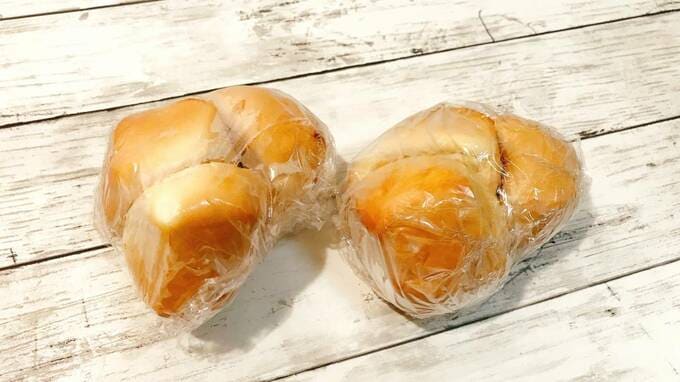 ラップで包んだディナーロール